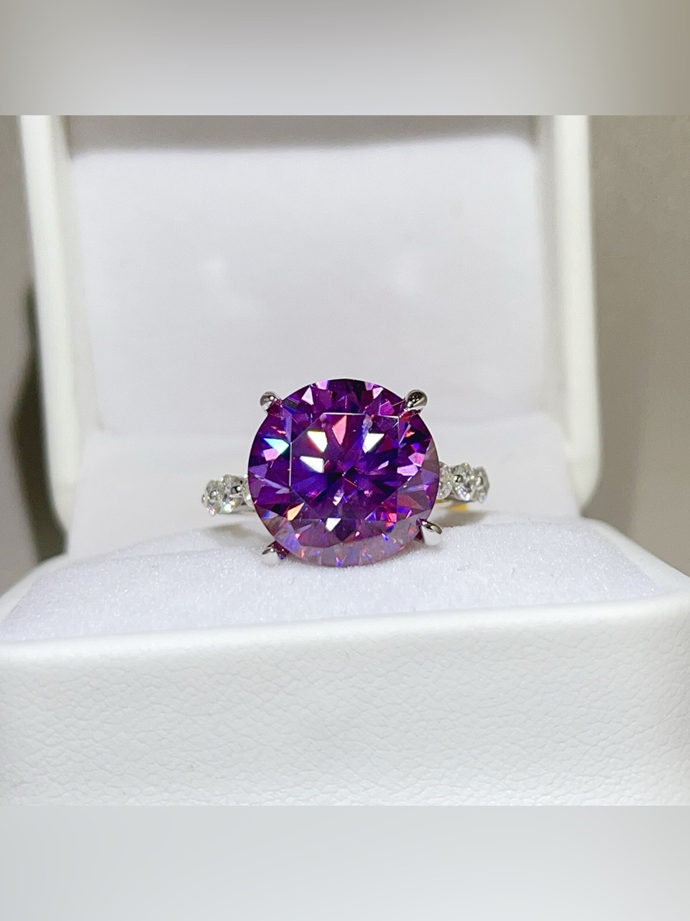10 Carat 925 Sterling Silver Moissanite Ring